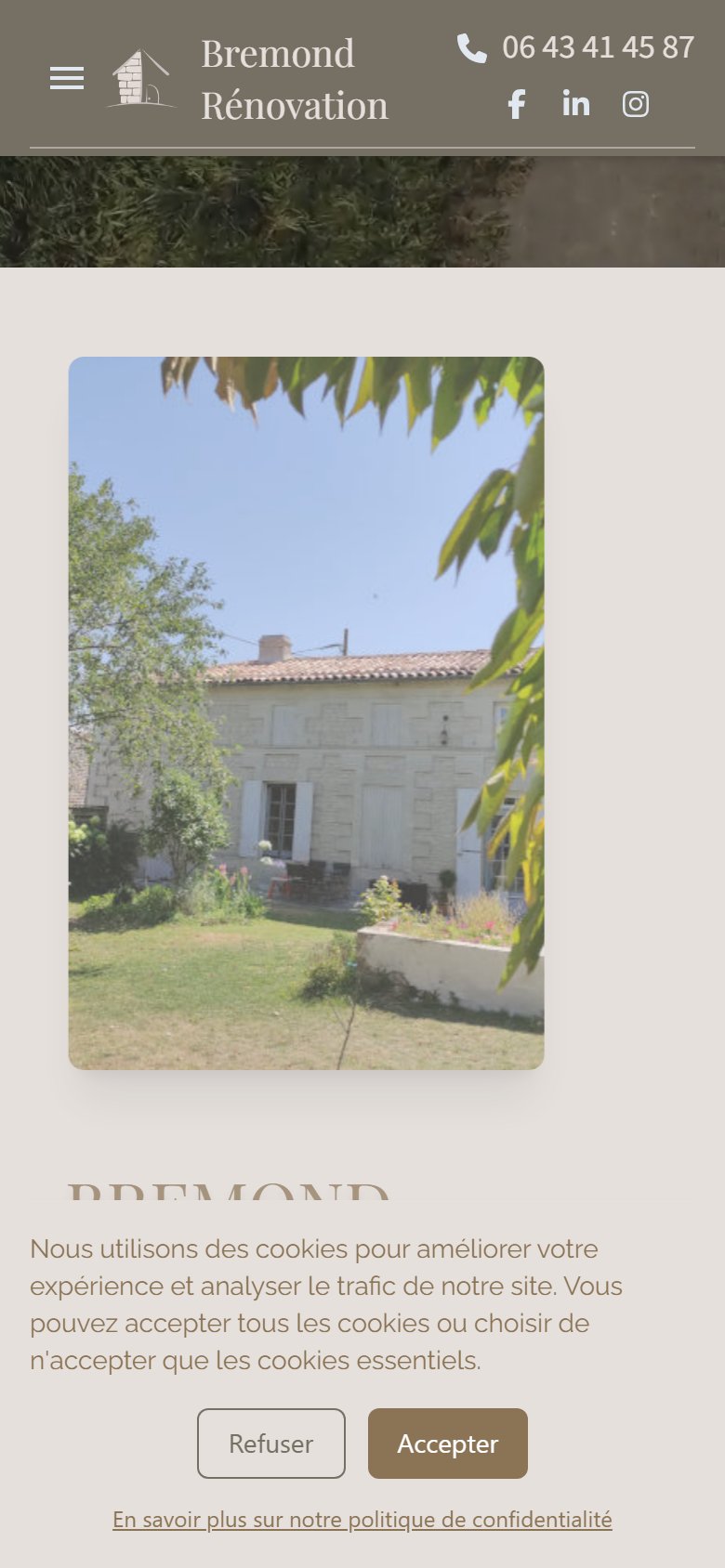 Vue mobile — navigation fluide et lecture confortable sur les services